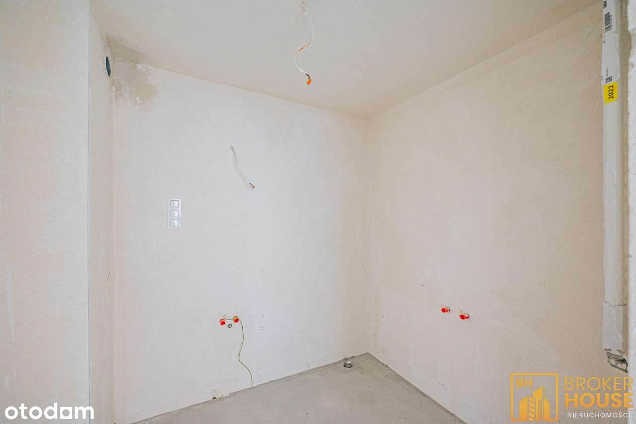 DOSKONAŁA LOKALIZACJA MIESZKANIE Z DUŻYM TARASEM-12