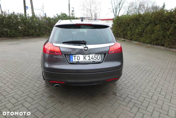 Opel Insignia 2.0 CDTI Sports Tourer - 11