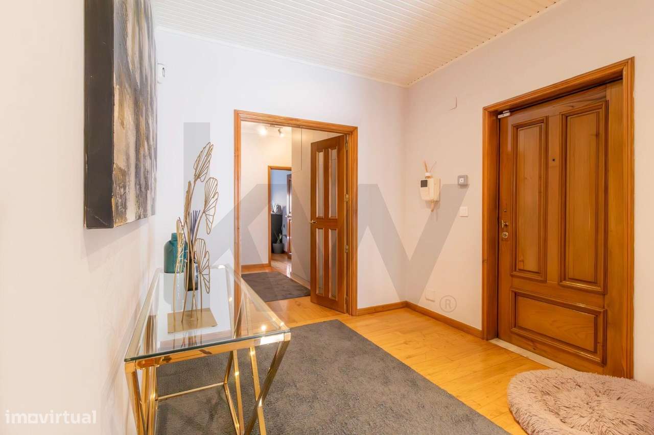 T3 Renovado em Vila Nova de Gaia – Luz, Espaço e Conforto para Viver c - Grande imagem: 2/40