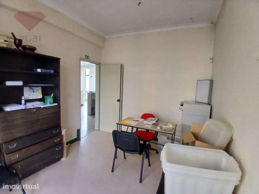 Edifício Comercial no Bairro do Salgado-49