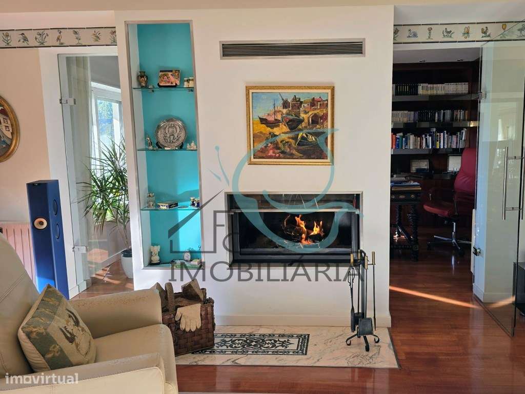 EXCLUSIVO - EXCELENTE APARTAMENTO DUPLEX DE 5 ASSOALHADAS, COM GARA...-5