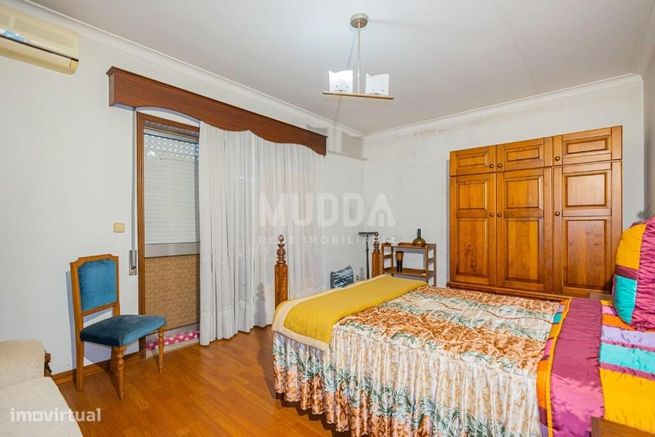 Moradia Espaçosa e Versátil em Oliveira de Azeméis-14