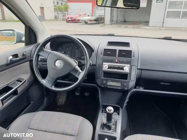 Volkswagen Polo 1.4 TDI Comfortline - 9