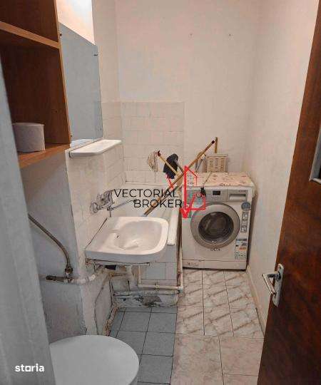 Garsoniera decomandata, et.5, 41mp, bloc 1986, Basarabia- Costin Georg-4