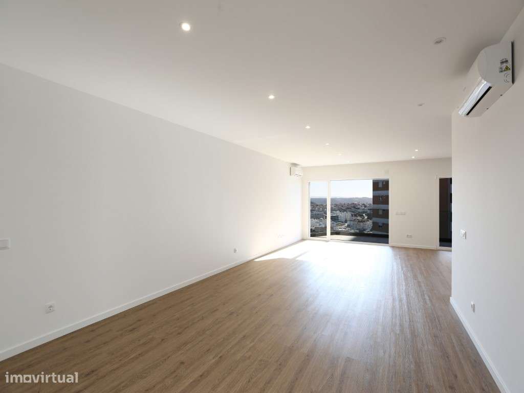 Apartamento T3 Duplex Novo com terraço privado com piscina no Prédi...-6