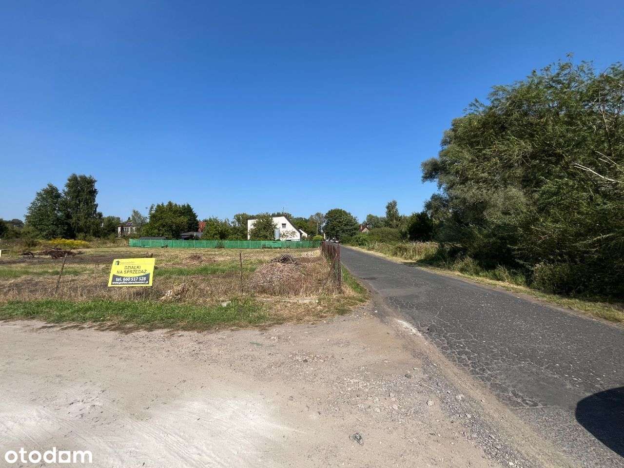 Działki uzbrojone na sprzedaż - Pełny obrazek: 2/2