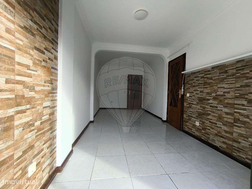 Apartamento T2 para arrendamento - Grande imagem: 4/17