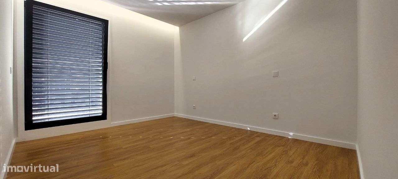 Moradias de excelência T3 + Escritório-13