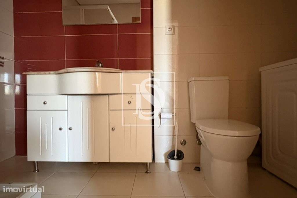Apartamento T2 Venda em Viseu,Viseu-17