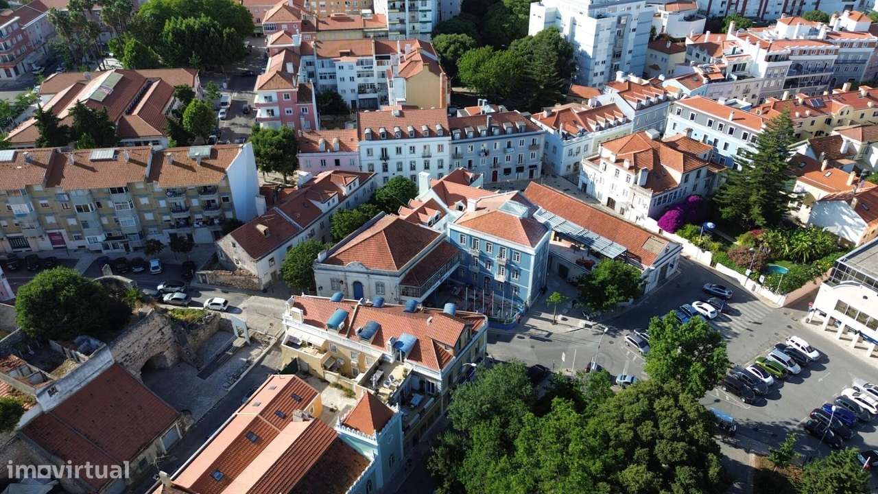Oportunidade Única: Edifício Secular com Terreno de 426 m2 | História - Grande imagem: 3/15