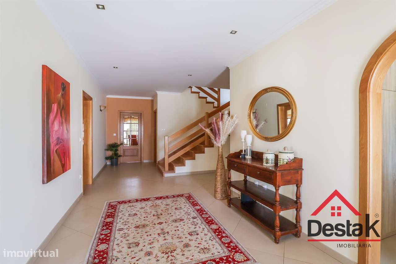 Fantástica Moradia isolada V4 em Lordosa, Viseu-21