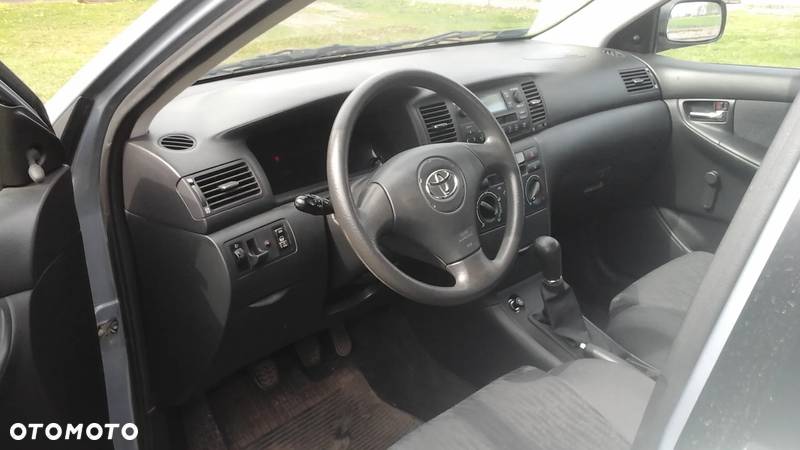 Toyota Corolla 1.4 VVT-i Base - 5