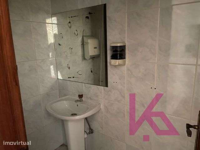 Restaurante com Apartamento T1-11