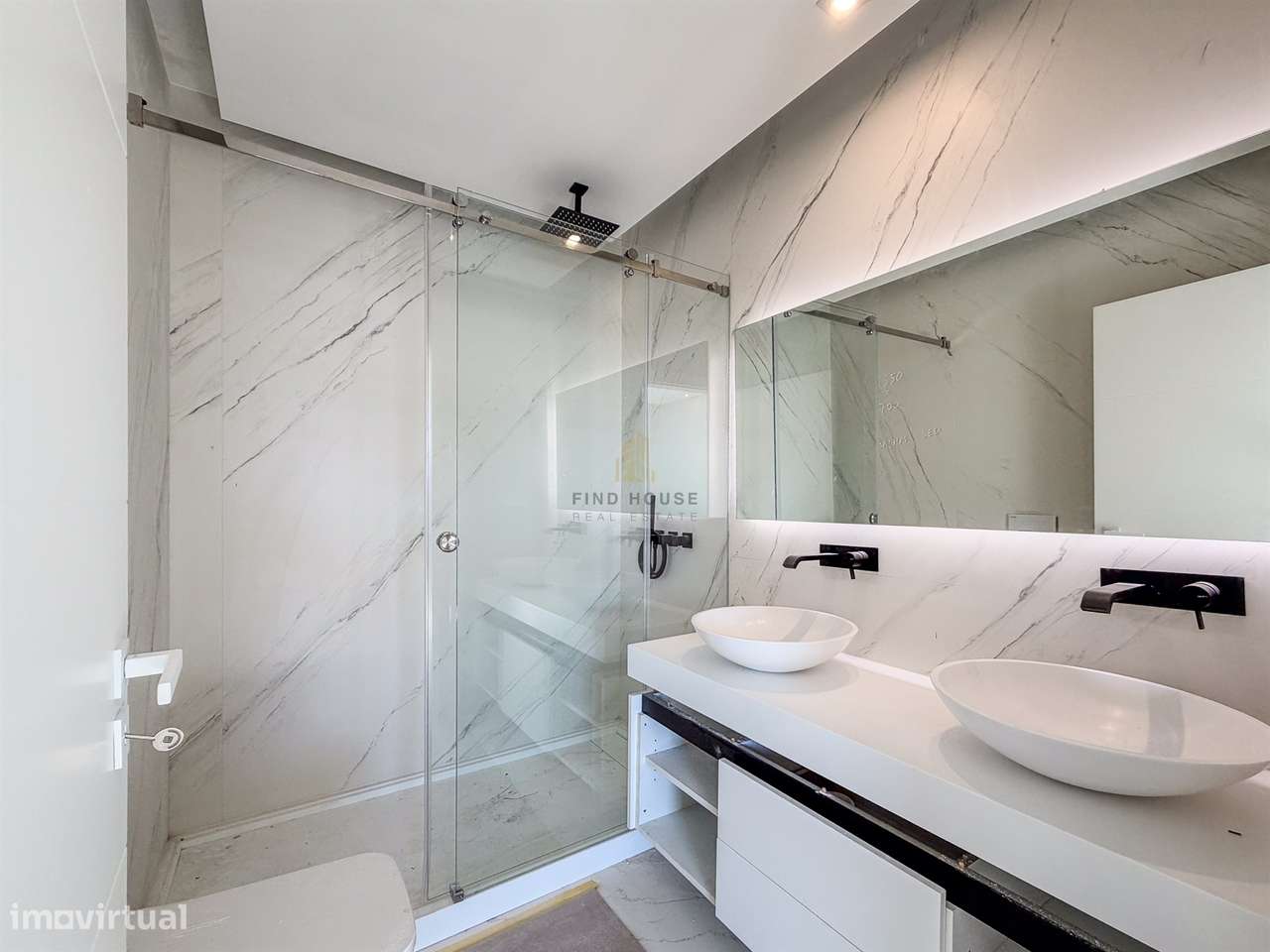 Vende-se Moradia T4 com jardim em Albarraque-21