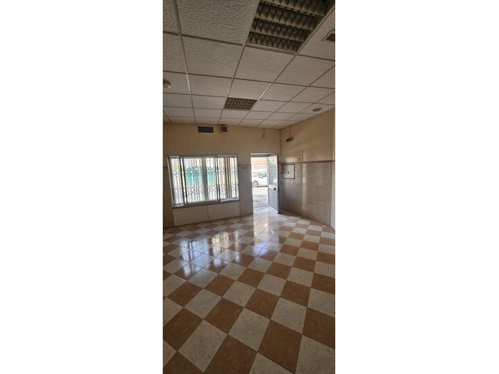 Loja em Queluz / Pendão - Grande imagem: 4/11