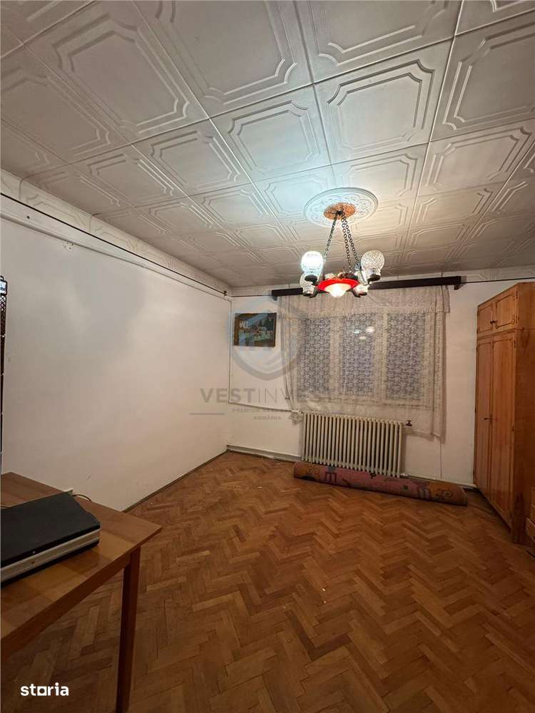 Casa de vanzare zona Velenta - Imagine principală: 4/10