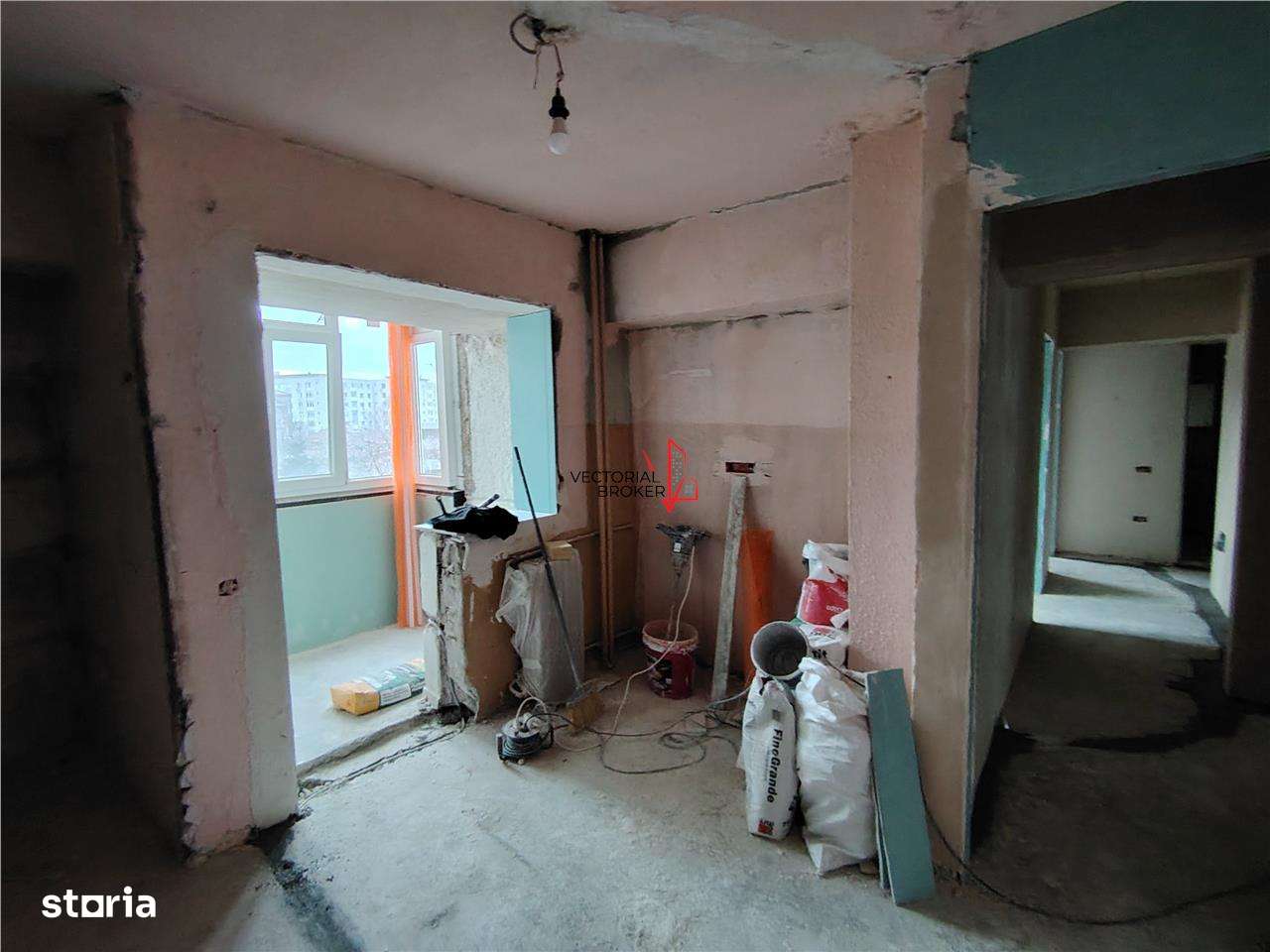 Apartament 4 camere Metrou Obor In Renovare