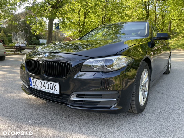 BMW Seria 5 520d Luxury Line - 3