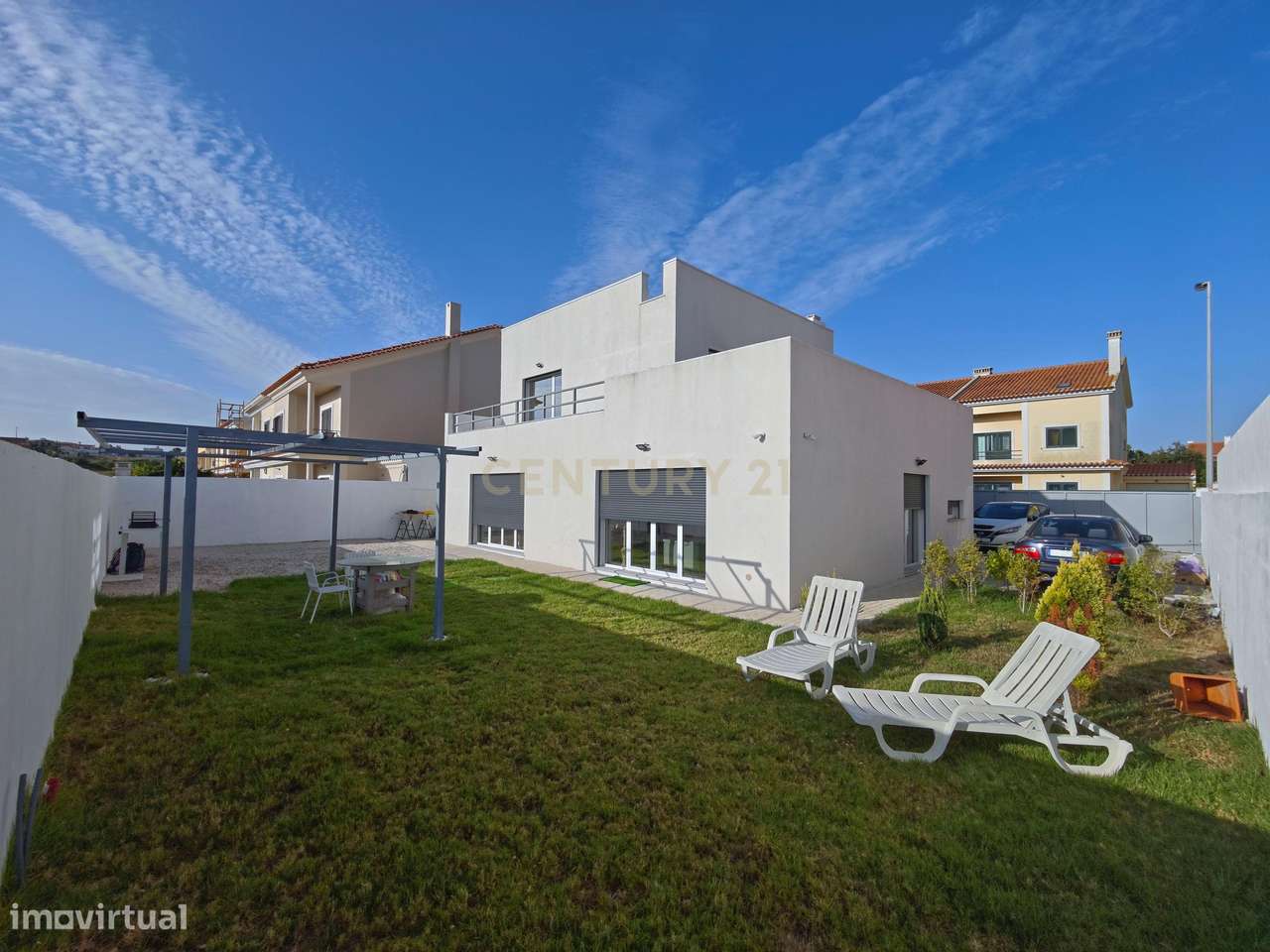 Moradia Contemporânea T3 + Escritório, com Jardim e Painéis Solares em-14