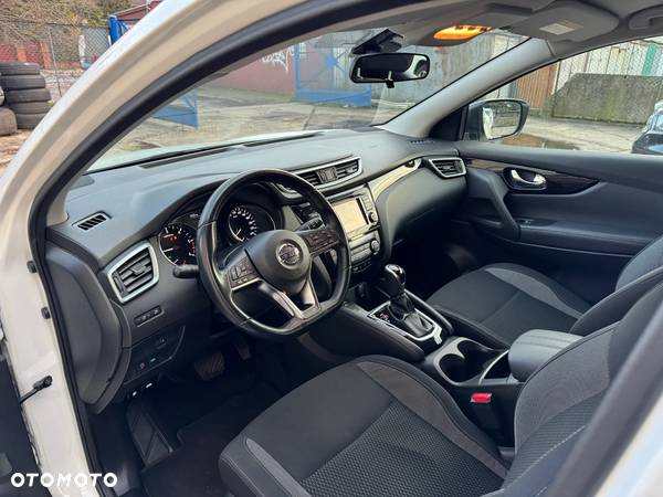 Nissan Qashqai 1.5 dCi DCT ACENTA - 21