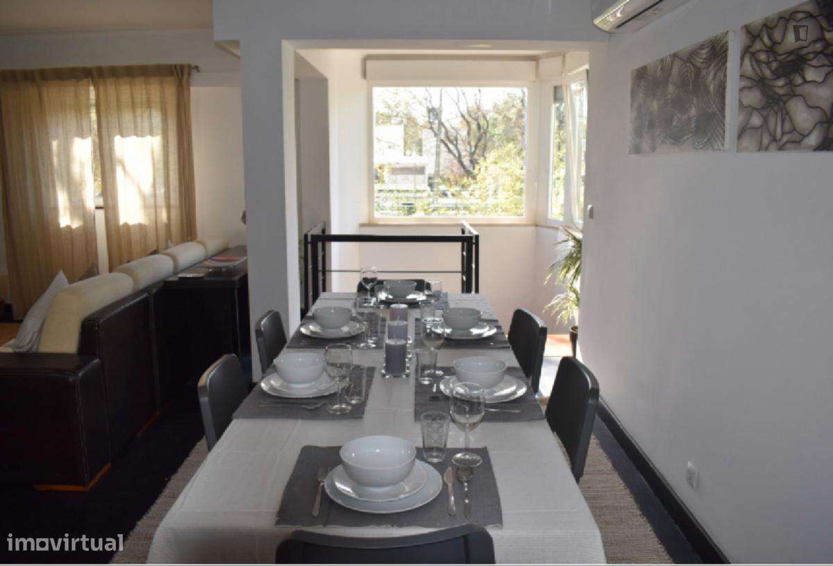 Quarto - localizado em Carcavelos Lisbon - Grande imagem: 3/9