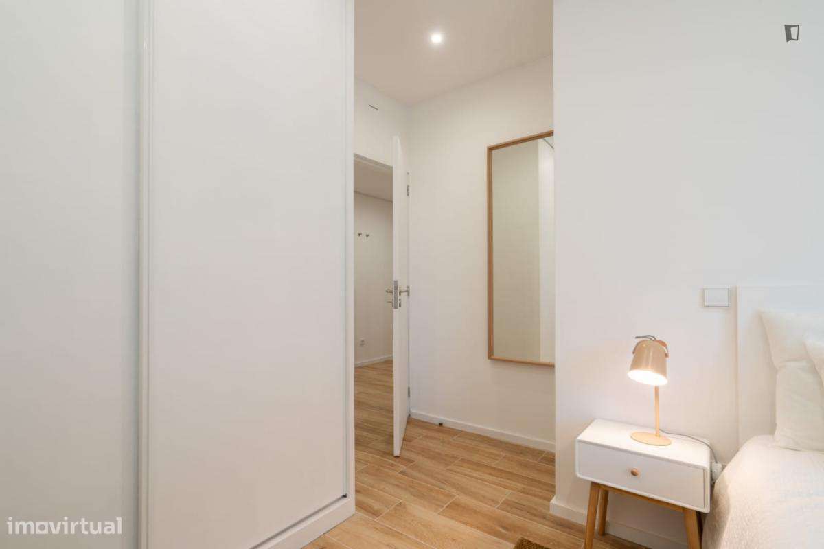 Apartamento com 2 quartos - localizado em Paranhos Porto - Grande imagem: 4/10