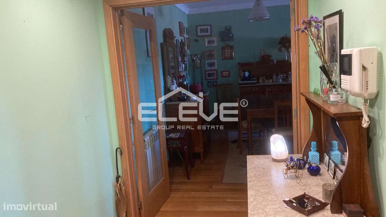 Espetacular T3 ao Metro Santo Ovideo-10