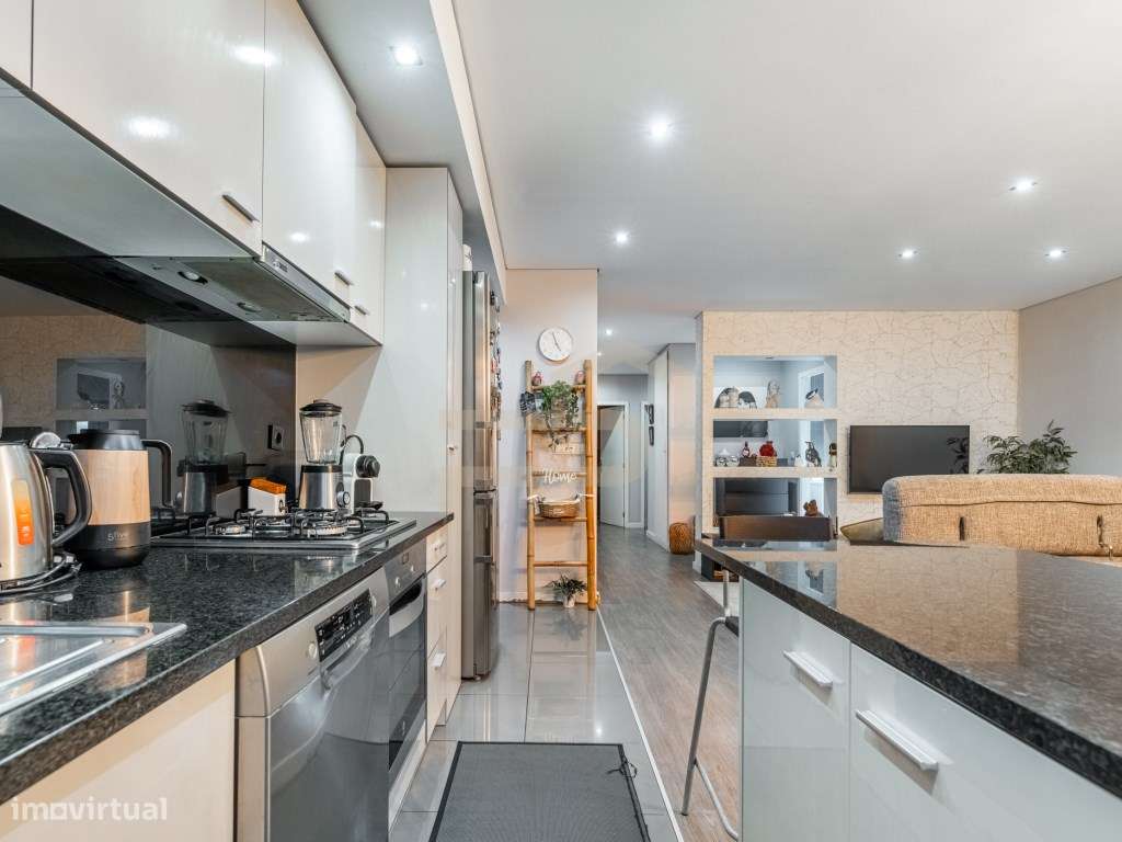 Apartamento T3 Totalmente Remodelado com Garagem - Excelente Locali...-5