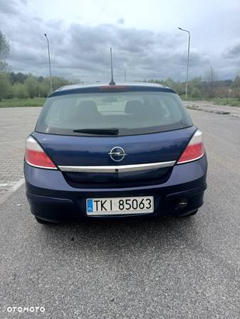 Opel Astra - 2