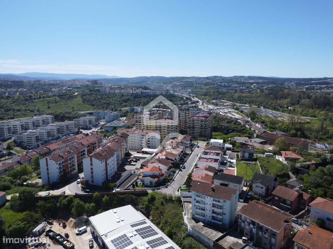 Apartamento T3 no Loreto com garagem e lugar de estacionamento-17