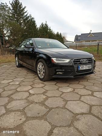 Audi A4 2.0 TFSI multitronic Attraction - 3