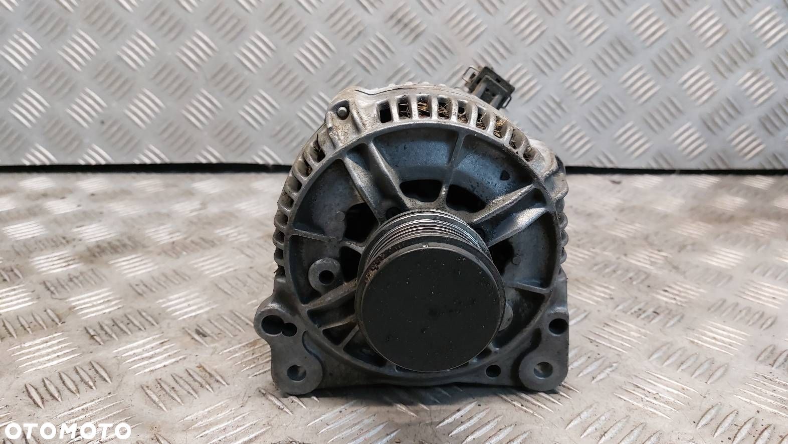 ALTERNATOR BOSCH AUDI A3 8L 1.9 TDI 0986041010 GOLF IV BORA I LEON I - 1