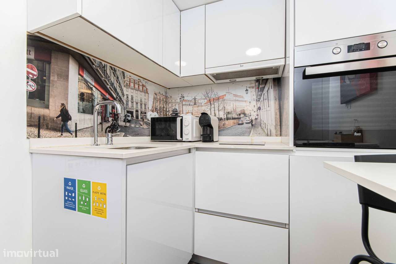 Charmoso apartamento T0 no icónico bairro da Bica, Chiado-5