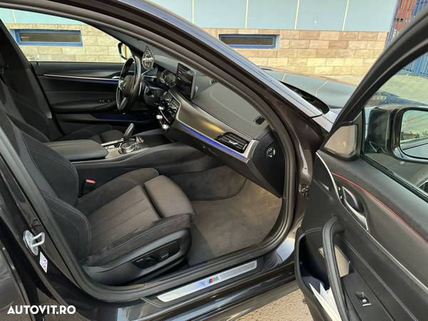 BMW Seria 5 530d xDrive MHEV - 21