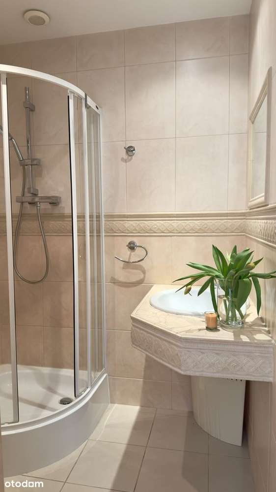 Na sprzedaż 3 pokojowe mieszkanie w Kołobrzegu-10