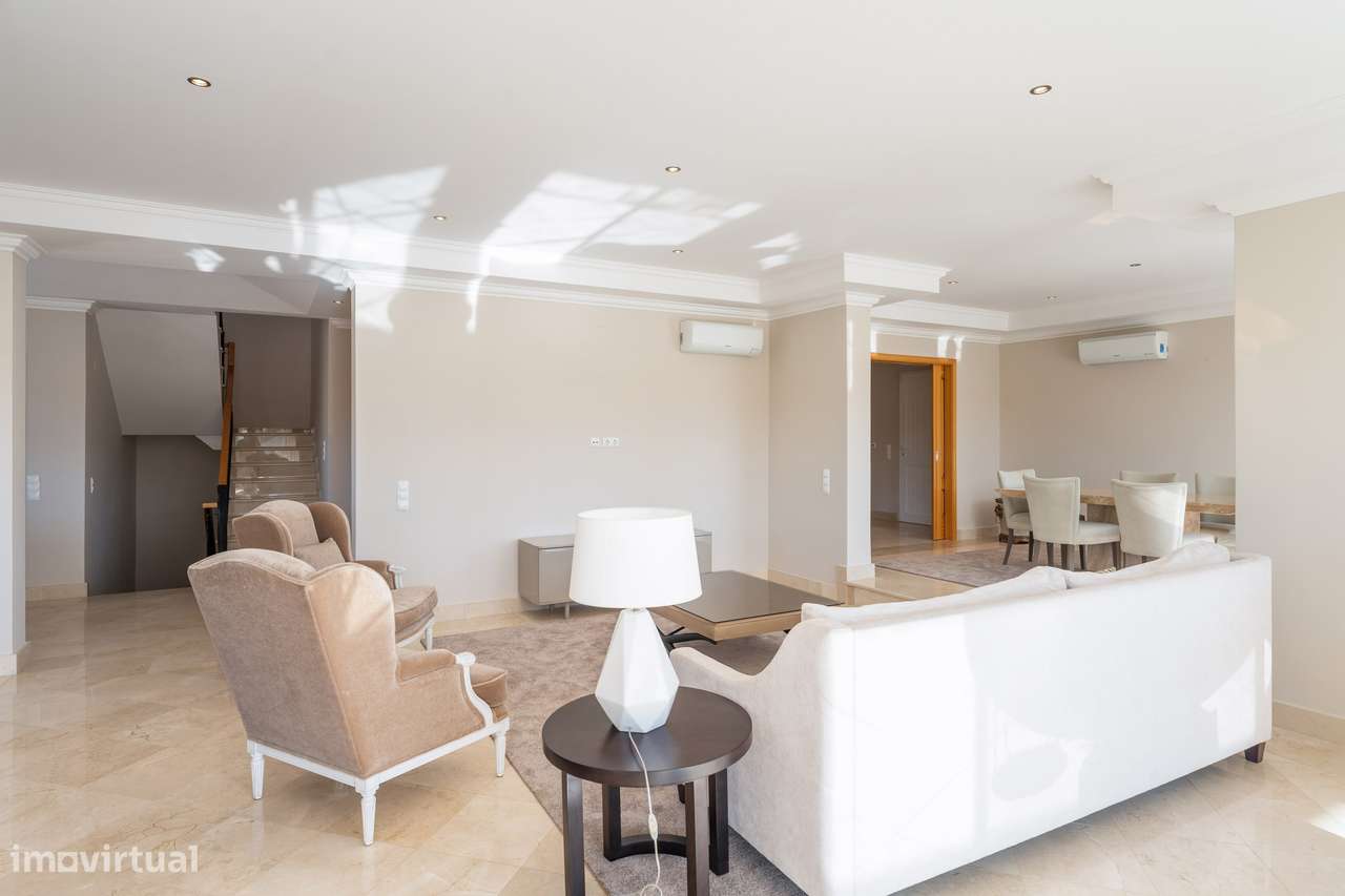 Luxuosa Moradia T6 - Vale do Lobo-8