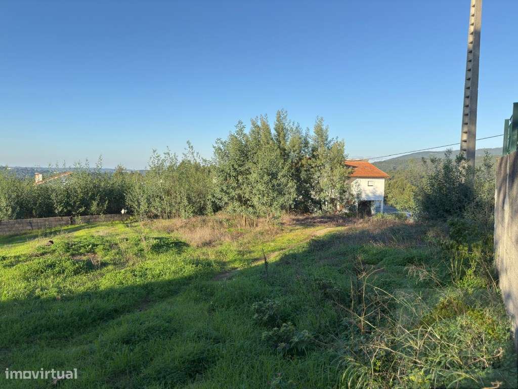 Terreno para moradia T5 isolada, Lordemão - projeto aprovado - Grande imagem: 3/10