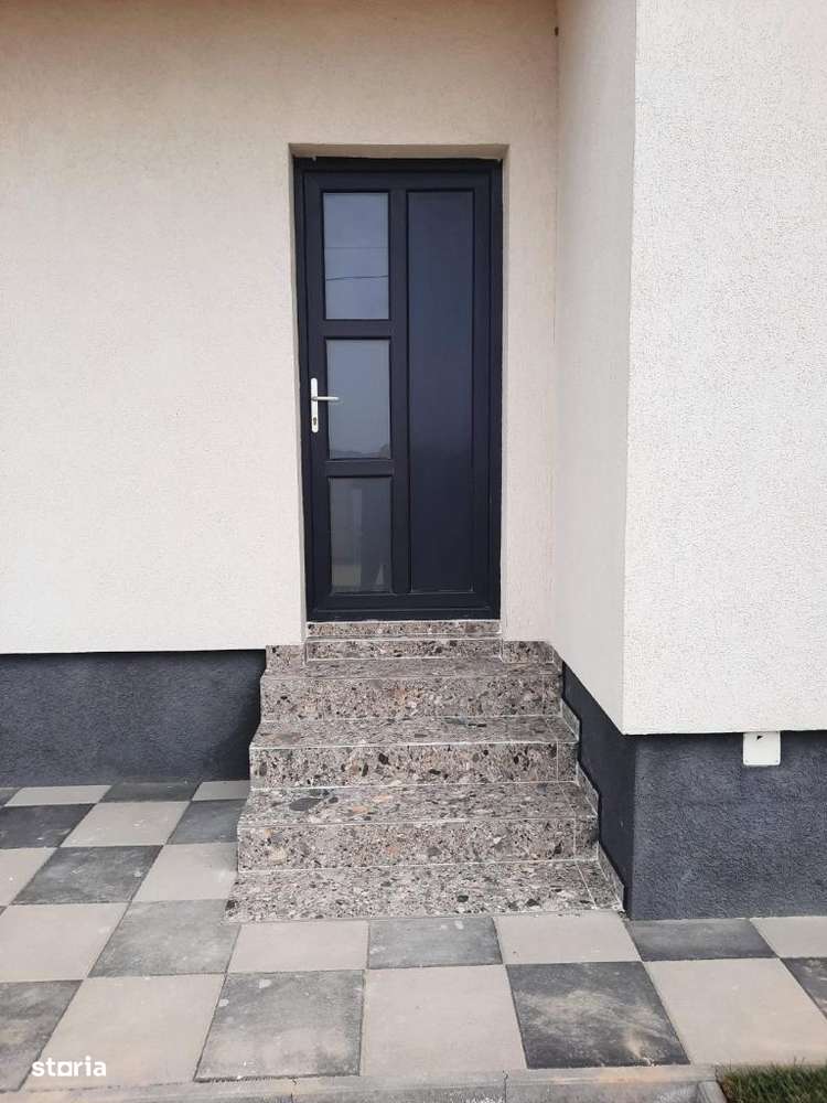 FARA COMISIOANE casa 5 camere P+1+pod incalzire pardoseala terasa beci - Imagine principală: 3/20