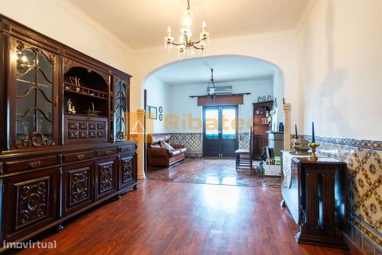 Excelente moradia na Vila de Coruche-4