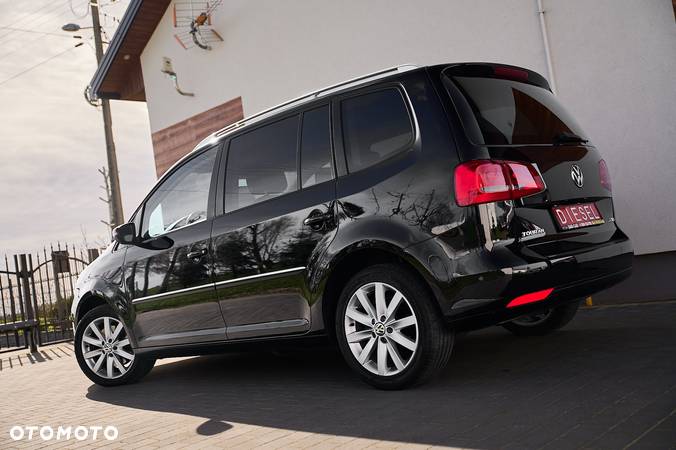 Volkswagen Touran 2.0 TDI Highline - 2