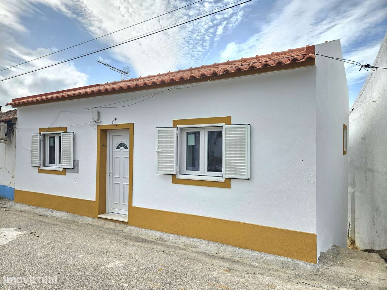 Moradia T2 com terraço, jardim e cave em Abrantes - Grande imagem: 5/16