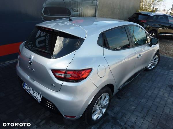 Renault Clio - 8