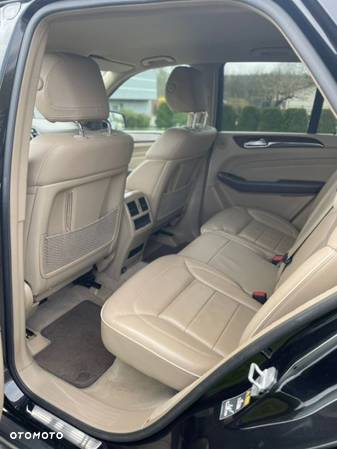 Mercedes-Benz ML 350 BlueTec 4-Matic - 5