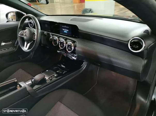 Mercedes-Benz CLA 180 d Shooting Brake Business Solutions.Grande Frota Aut. - 9
