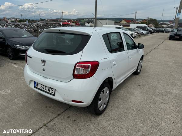 Dacia Sandero - 5