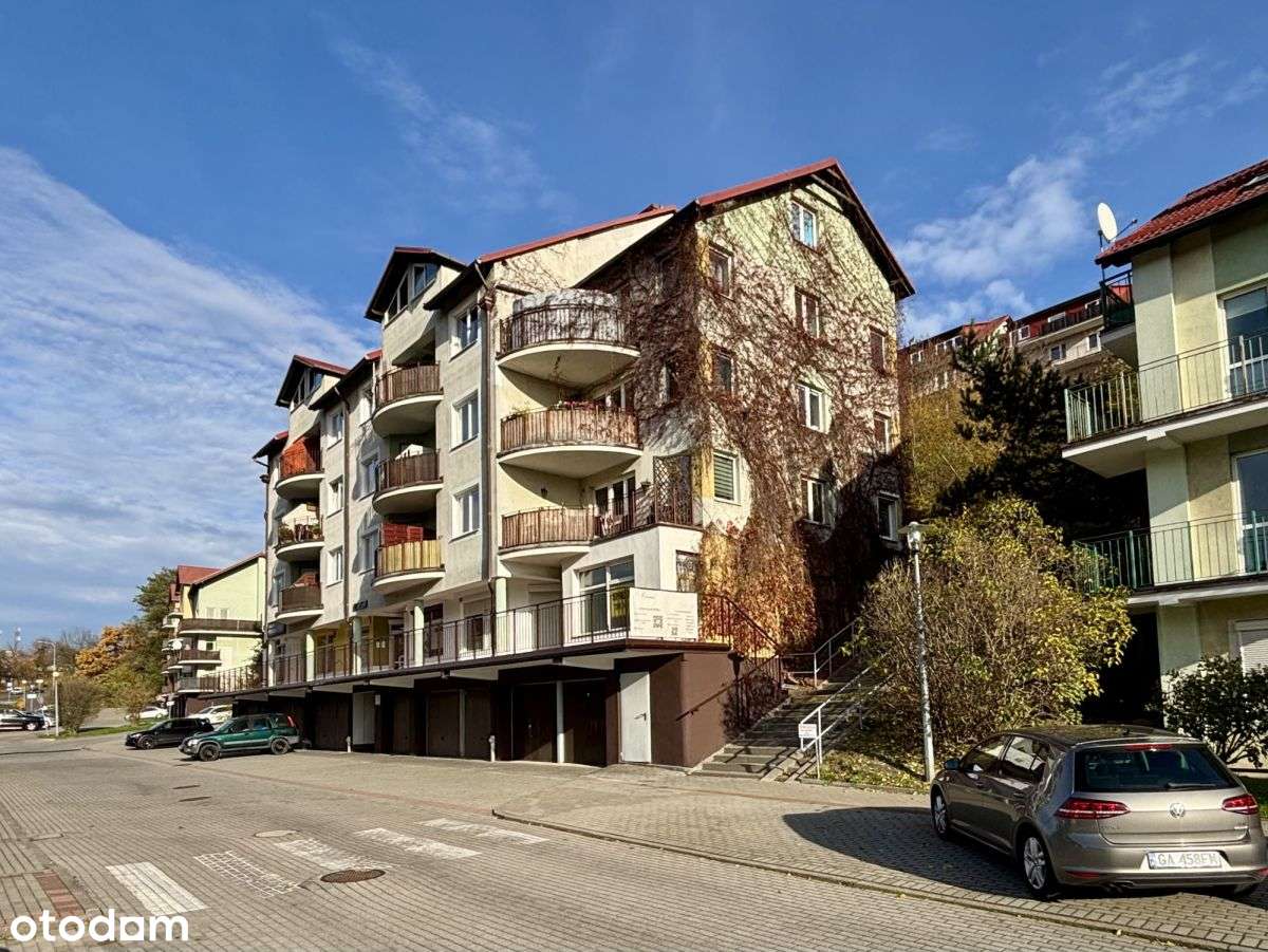 Funkcjonalne mieszkanie z balkonem – Gdynia Obłuże - Pełny obrazek: 1/16