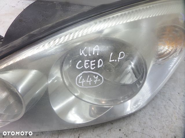 KIA CEED REFLEKTOR LEWY PRZEDNI 92101-1H000 - 2