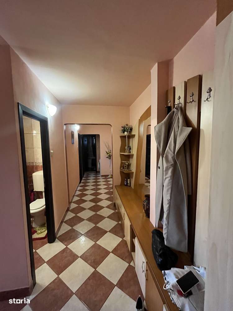 Apartament de închiriat - Imagine principală: 3/8