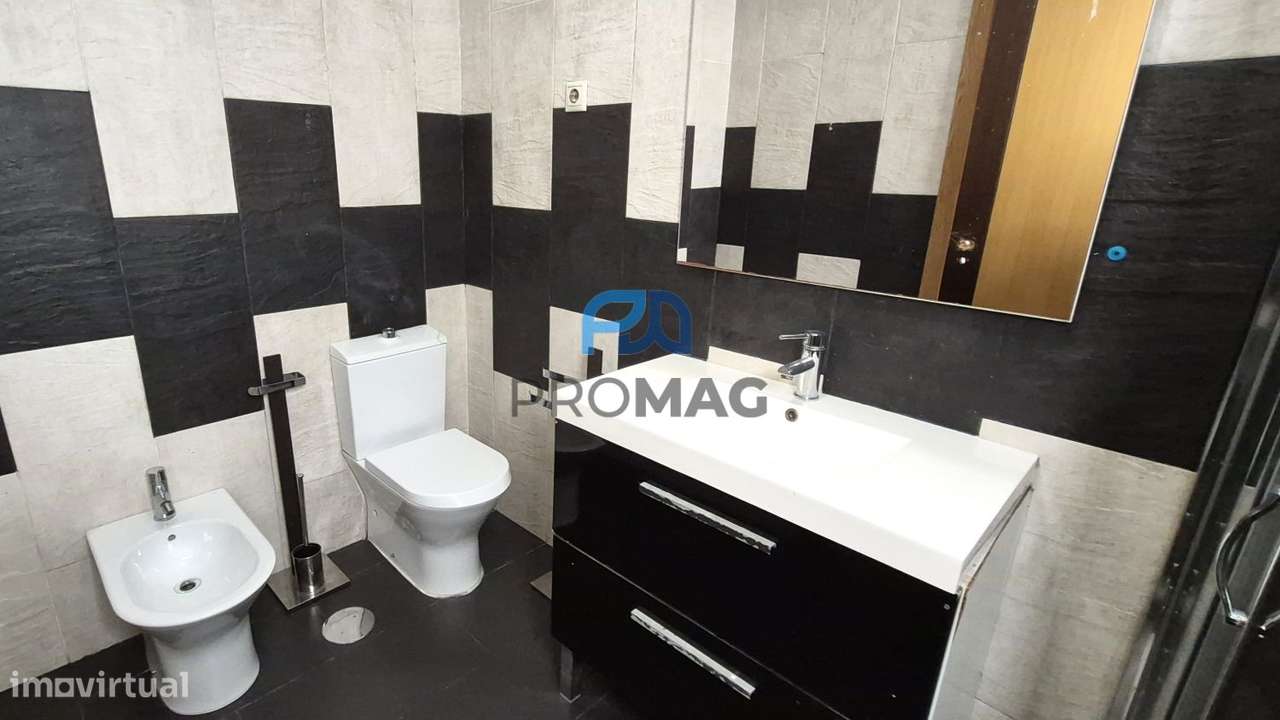 Harmonioso Apartamento T3 em Alfena-24