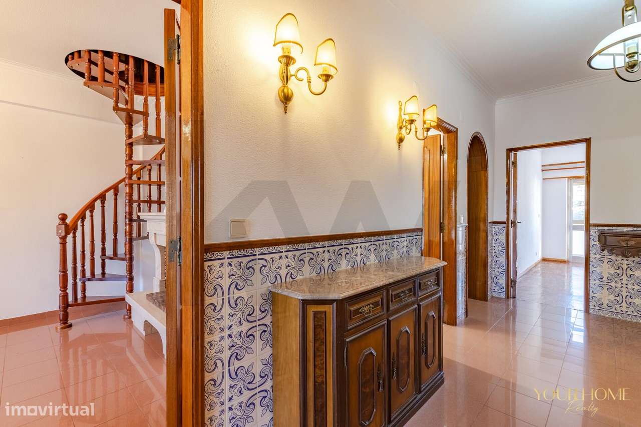 Espaçoso Apartamento T3 com vista desafogada, para arrendamento em Lo - Grande imagem: 5/31